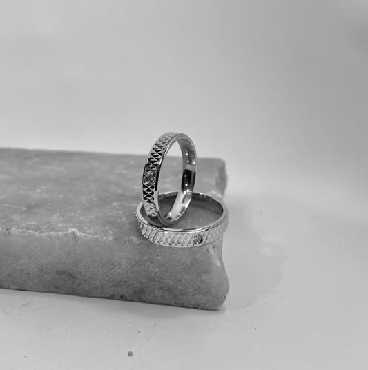 Classic Checkered Motif Silver Ring